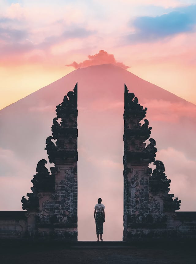 pexels-stijn-dijkstra-1306815-2659475